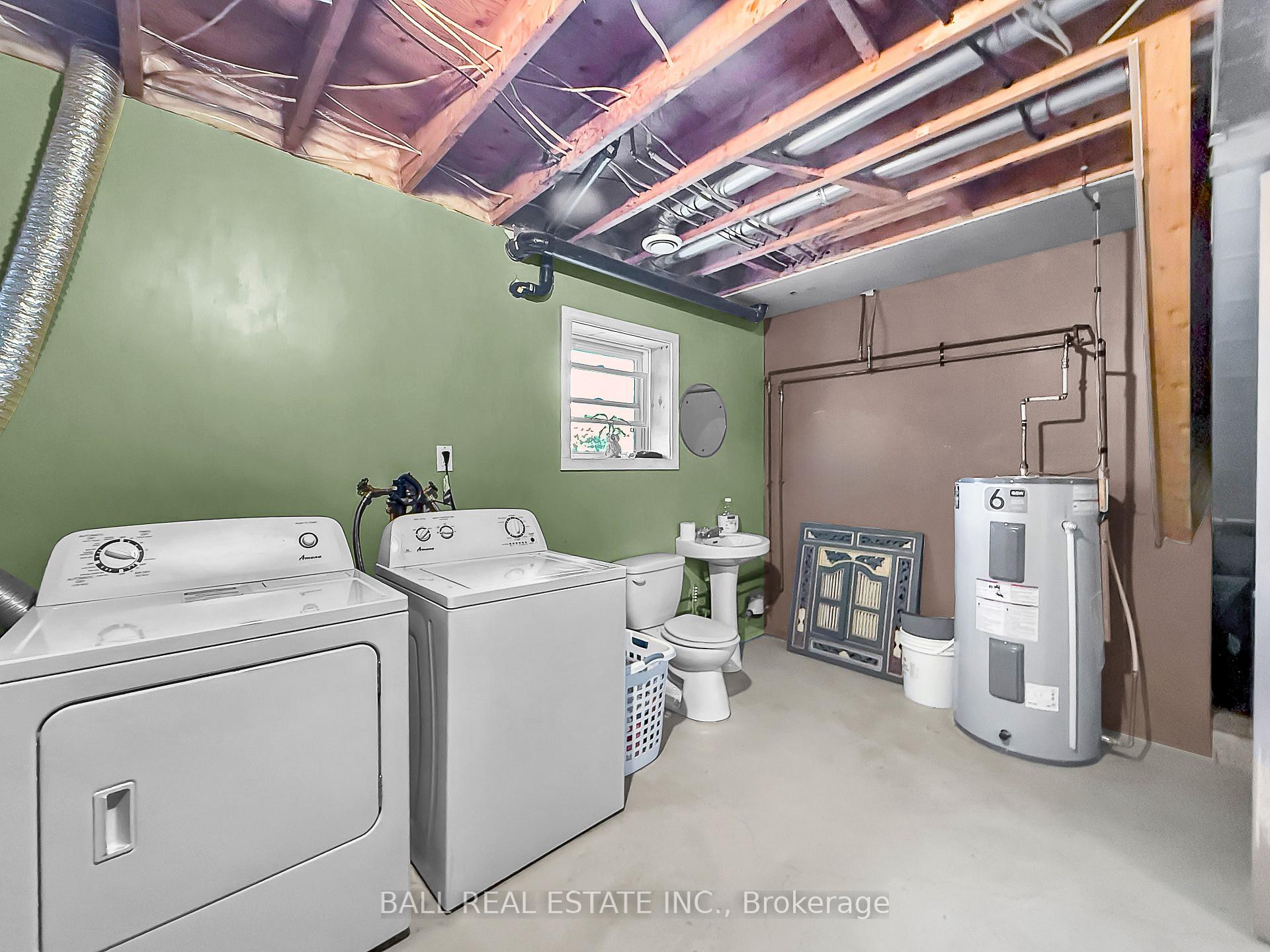 Photo 21 of 230 Yonge Street, Burk's Falls — HOMEH