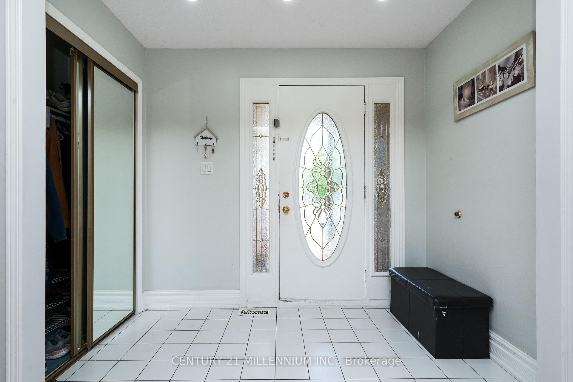 Photo 1 of 29 Mossbank Drive, Brampton, Fletcher's Creek South — HOMEH