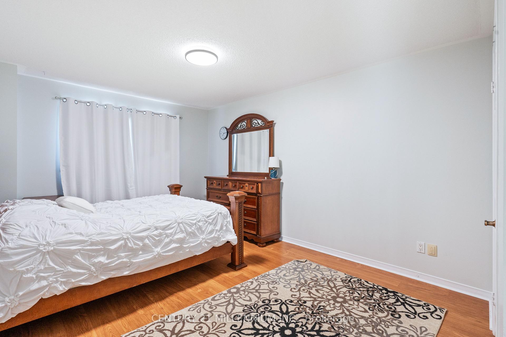 Photo 19 of 29 Mossbank Drive, Brampton, Fletcher's Creek South — HOMEH