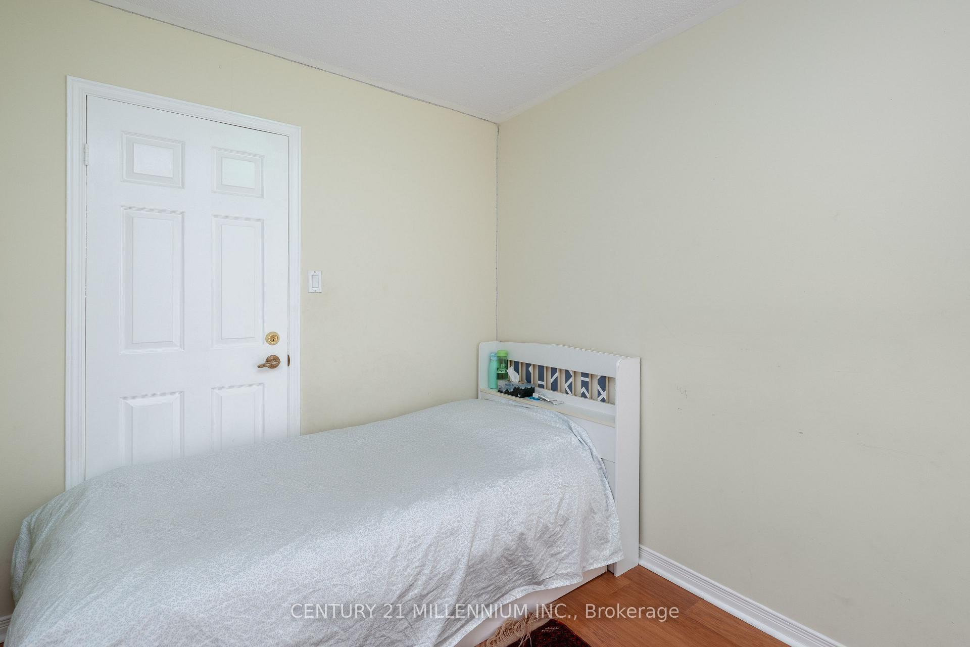 Photo 20 of 29 Mossbank Drive, Brampton, Fletcher's Creek South — HOMEH