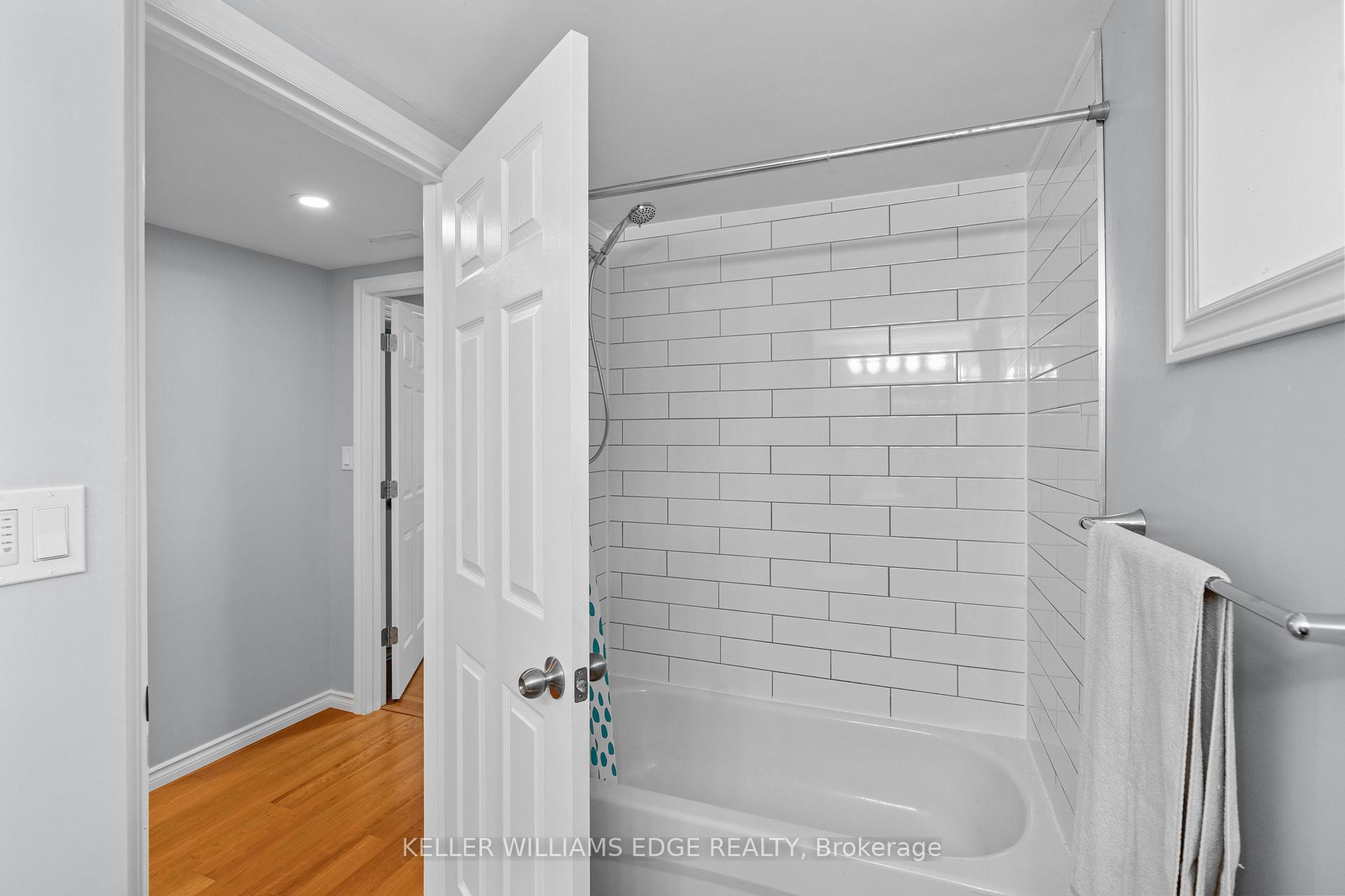 Photo 37 of 2 West 22nd Street, Hamilton, Westcliffe — HOMEH