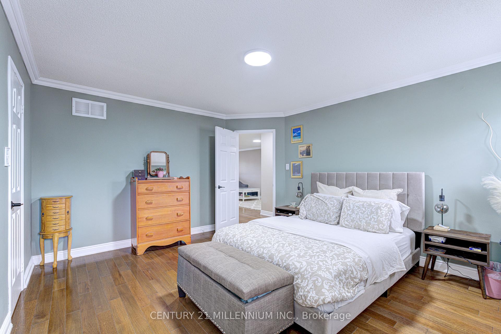 Photo 19 of 26 Suncrest Drive, Brampton, Brampton West — HOMEH