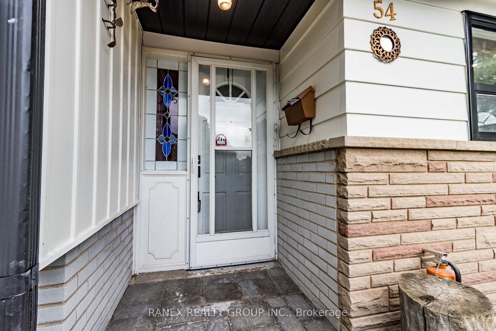 Photo 7 of 54 Flowertown Avenue, Brampton, Northwood Park — HOMEH