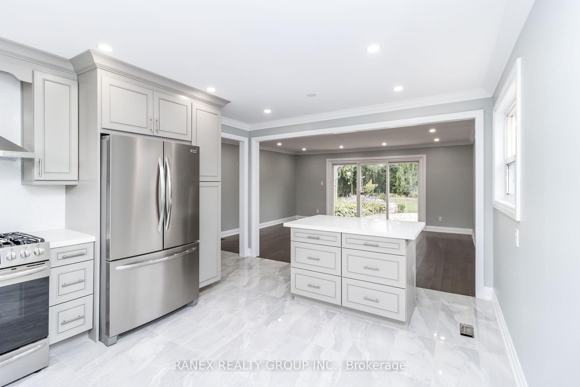 Photo 17 of 54 Flowertown Avenue, Brampton, Northwood Park — HOMEH