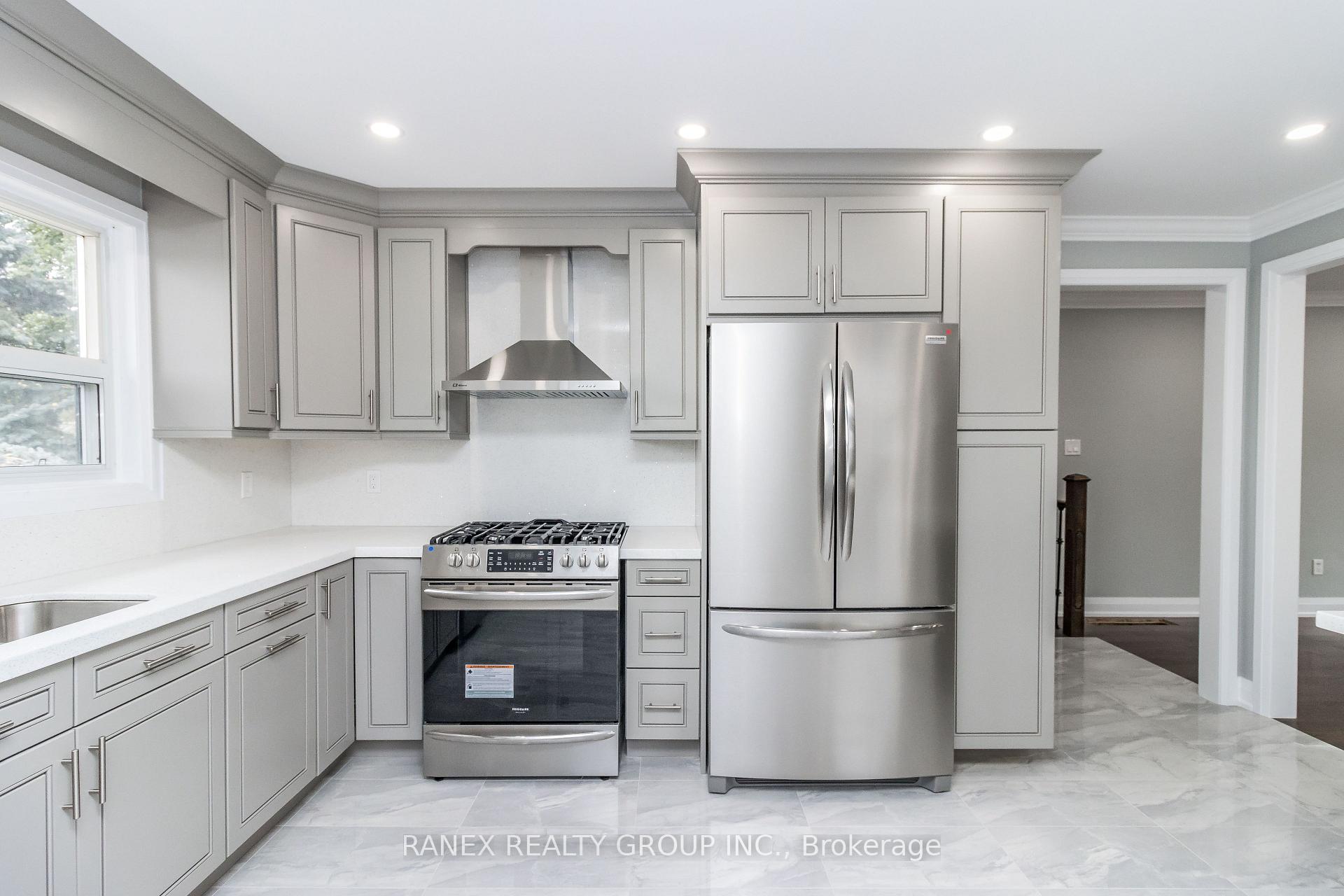 Photo 21 of 54 Flowertown Avenue, Brampton, Northwood Park — HOMEH