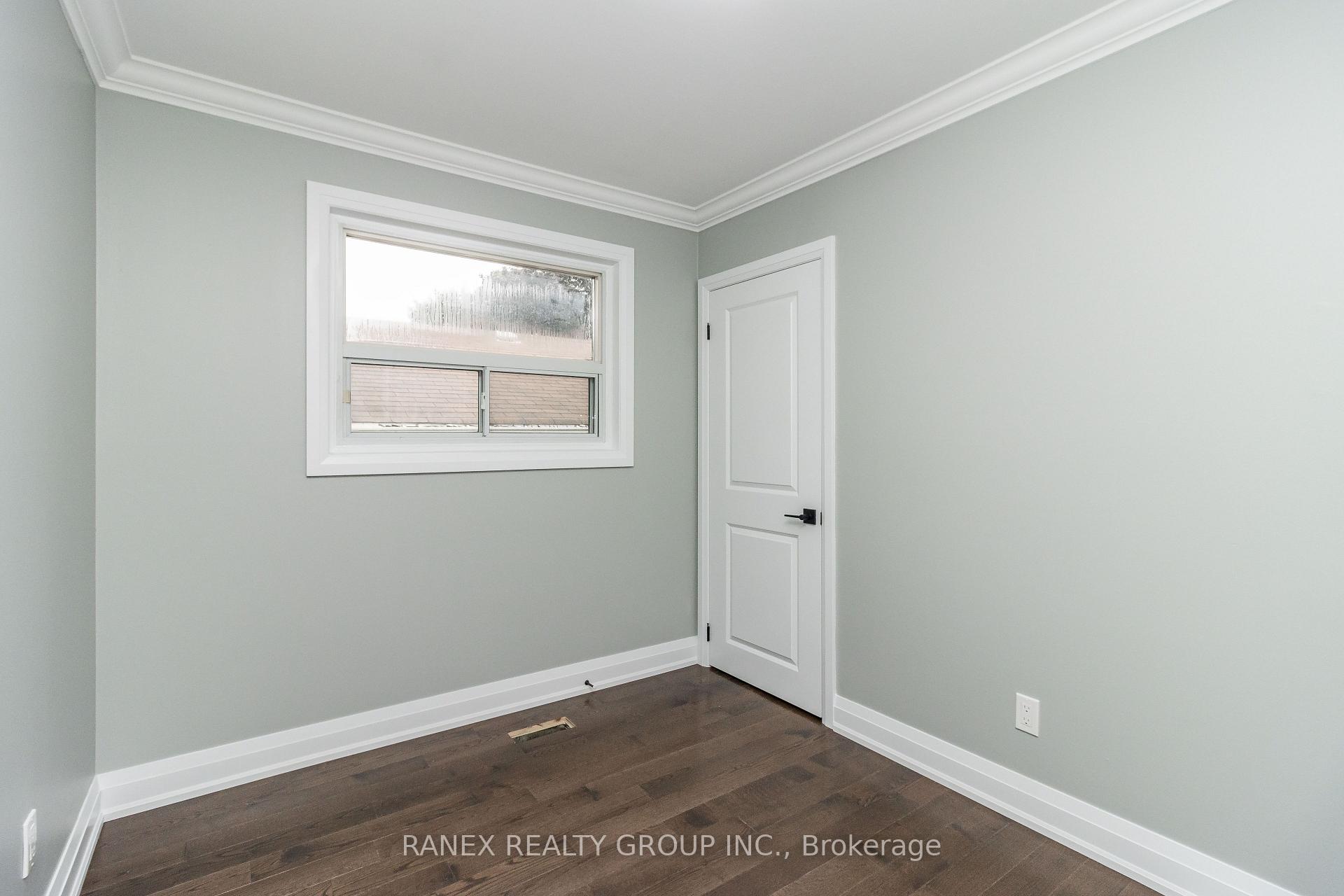 Photo 34 of 54 Flowertown Avenue, Brampton, Northwood Park — HOMEH