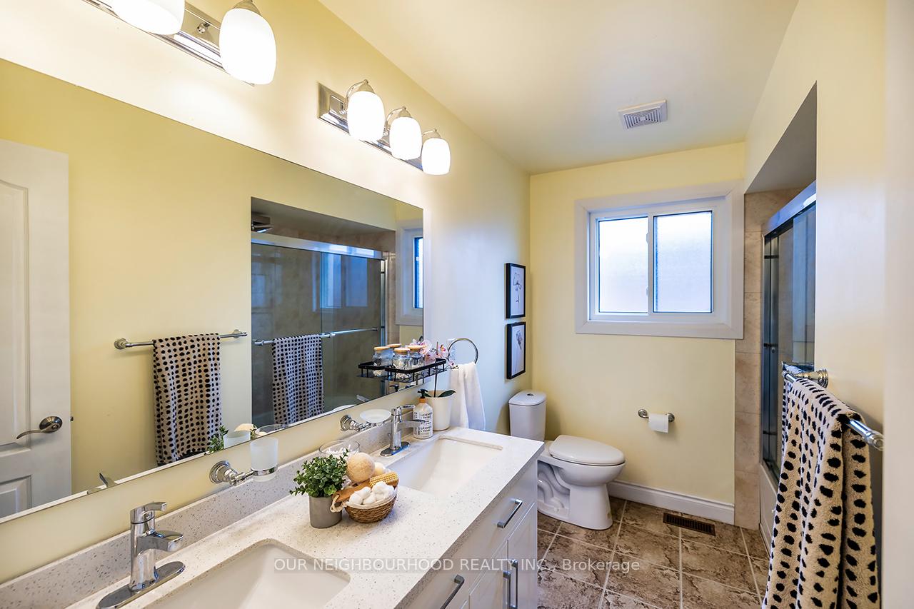 Photo 9 of 87 Flamingo Crescent, Brampton, Southgate — HOMEH