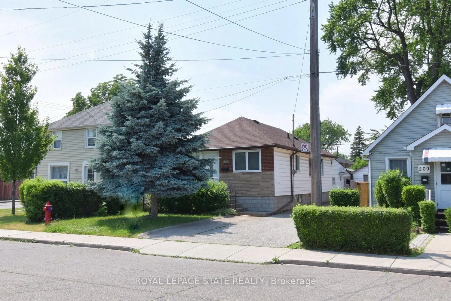 Front of 205 Ivon Avenue