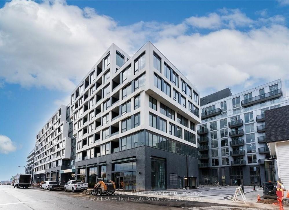Front of Unit 821, 2450 Old Bronte Road