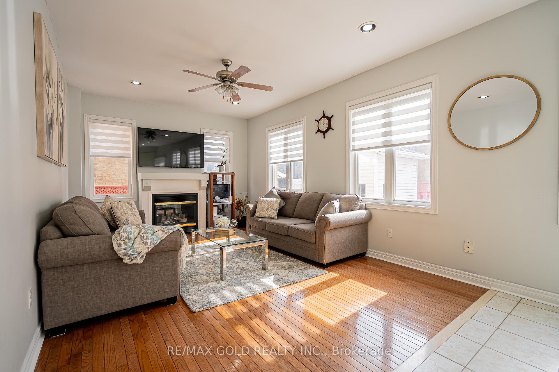 Photo 11 of 19 Rushbrook Drive, Brampton, Vales of Castlemore — HOMEH