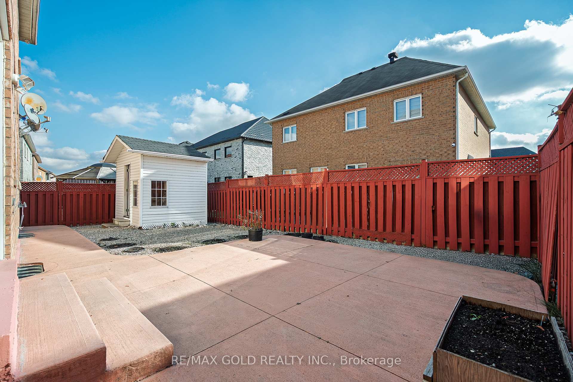 Photo 26 of 19 Rushbrook Drive, Brampton, Vales of Castlemore — HOMEH