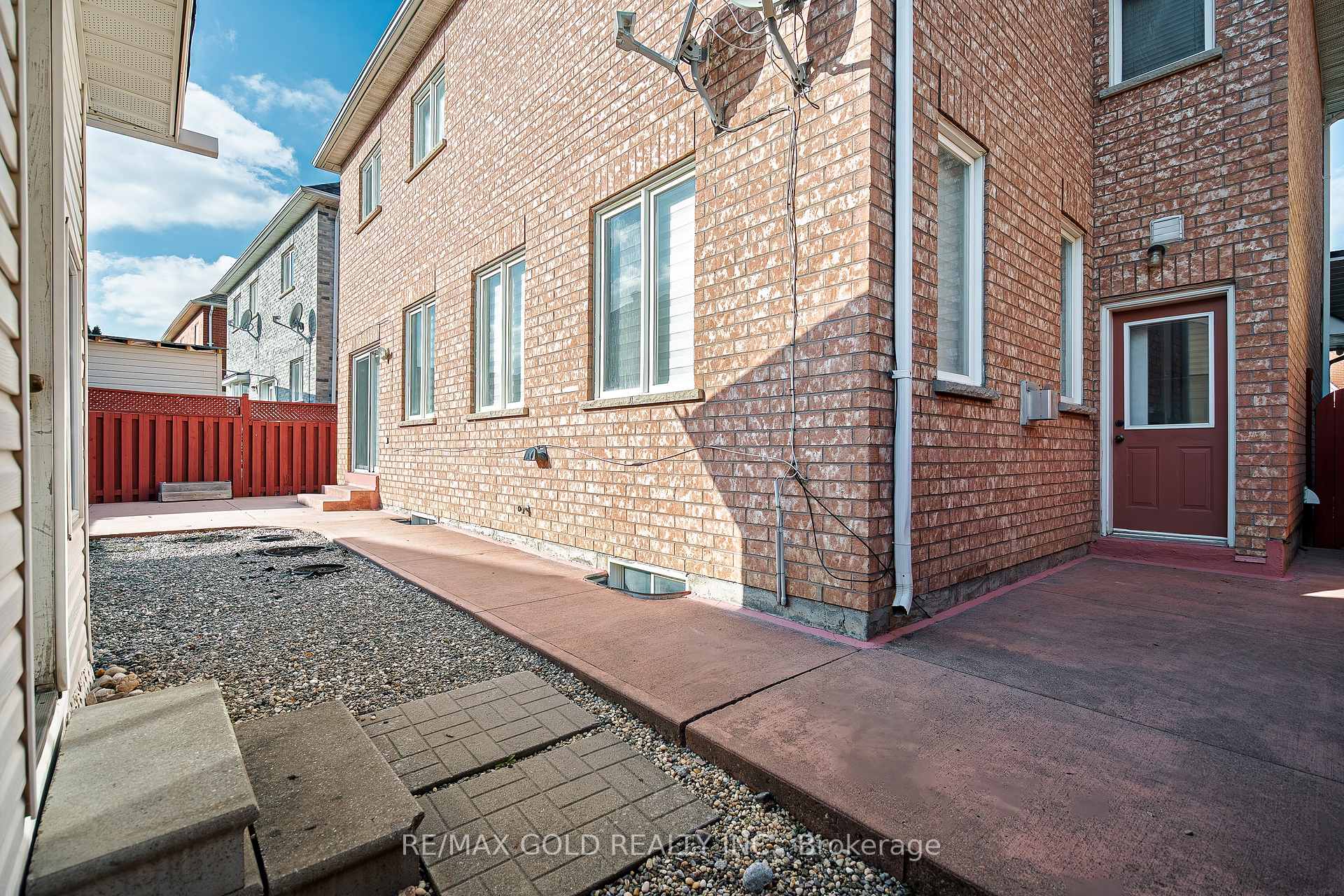 Photo 27 of 19 Rushbrook Drive, Brampton, Vales of Castlemore — HOMEH
