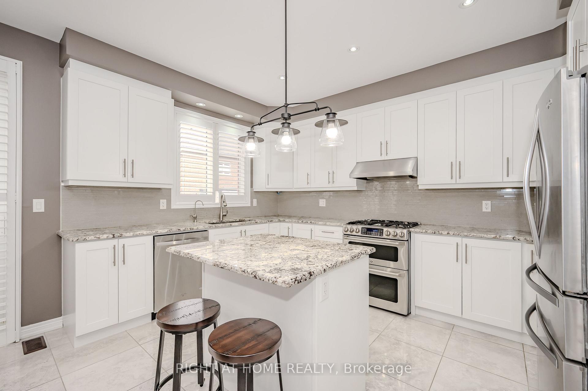 Photo 8 of 64 Kalmia Road, Brampton, Credit Valley — HOMEH