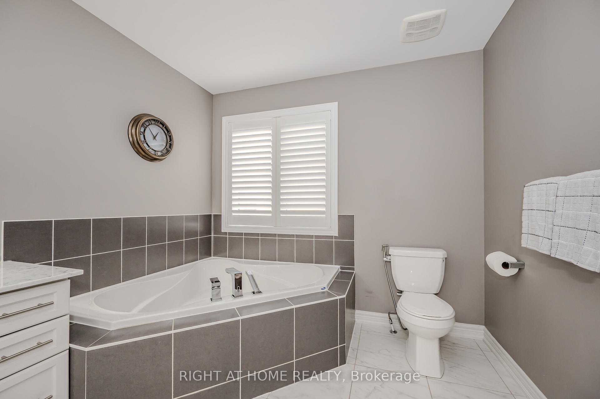 Photo 22 of 64 Kalmia Road, Brampton, Credit Valley — HOMEH