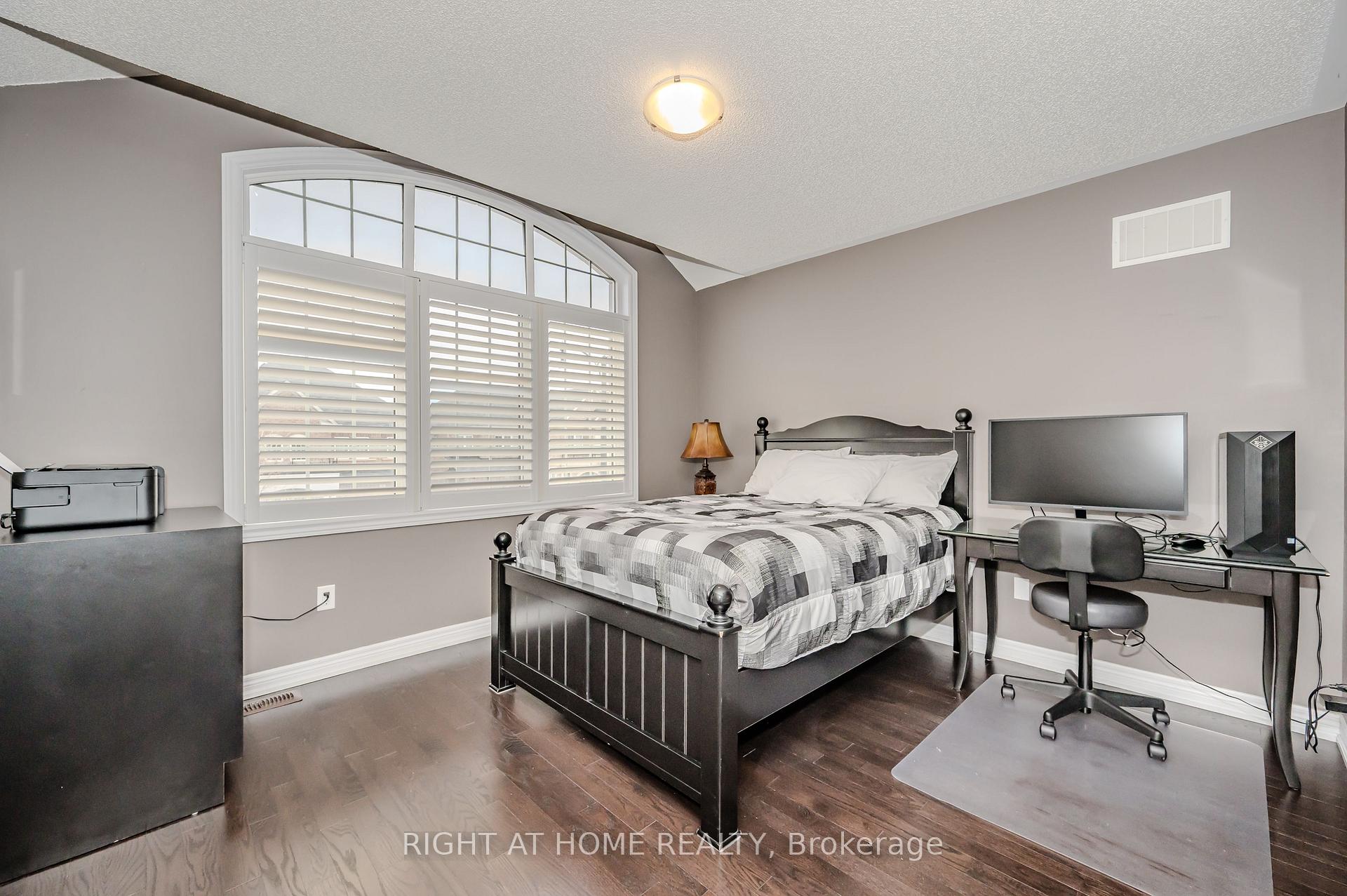 Photo 27 of 64 Kalmia Road, Brampton, Credit Valley — HOMEH