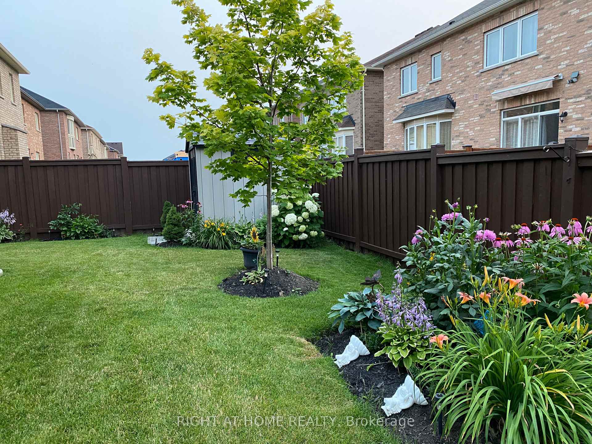 Photo 38 of 64 Kalmia Road, Brampton, Credit Valley — HOMEH