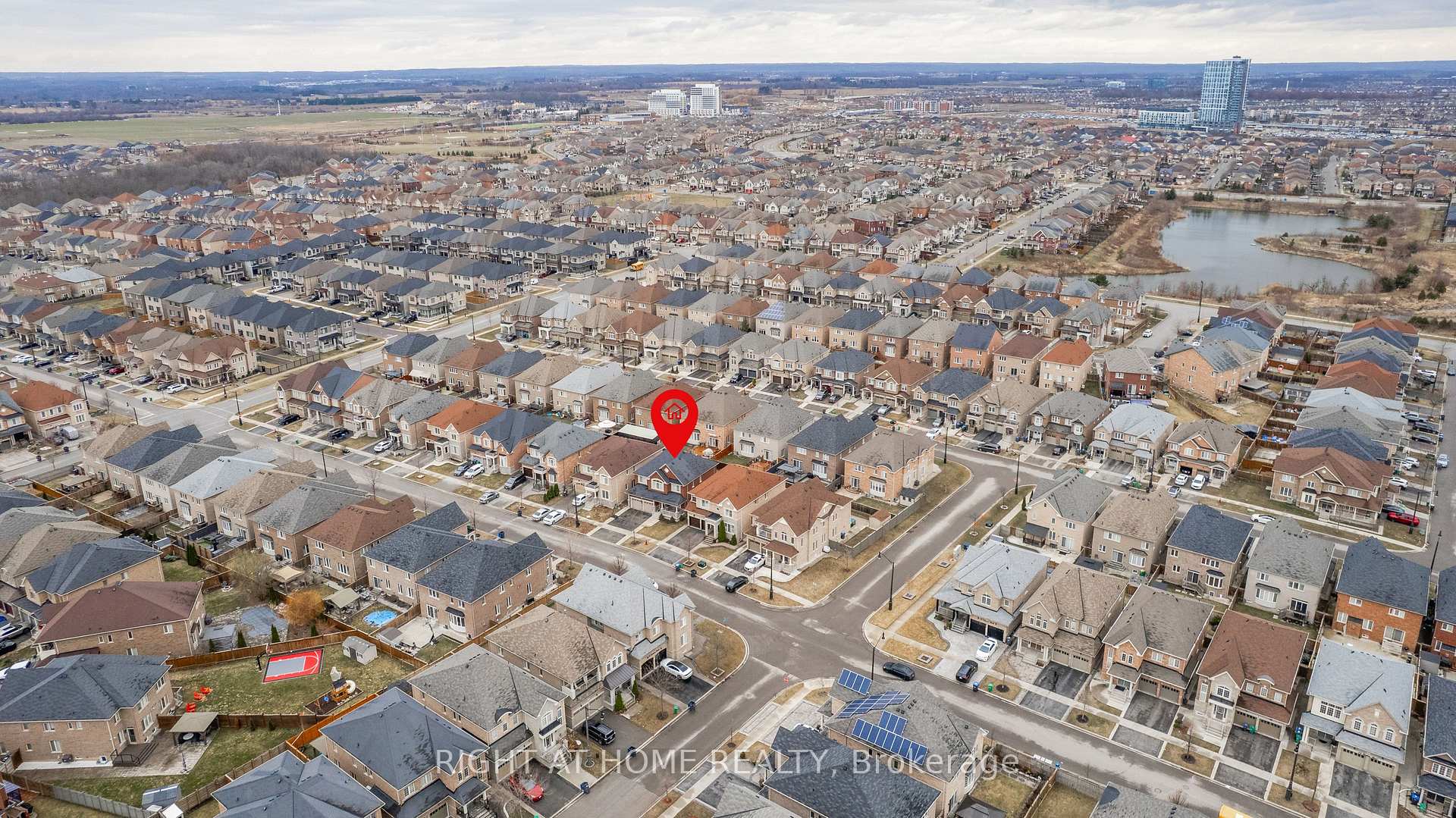 Photo 41 of 64 Kalmia Road, Brampton, Credit Valley — HOMEH