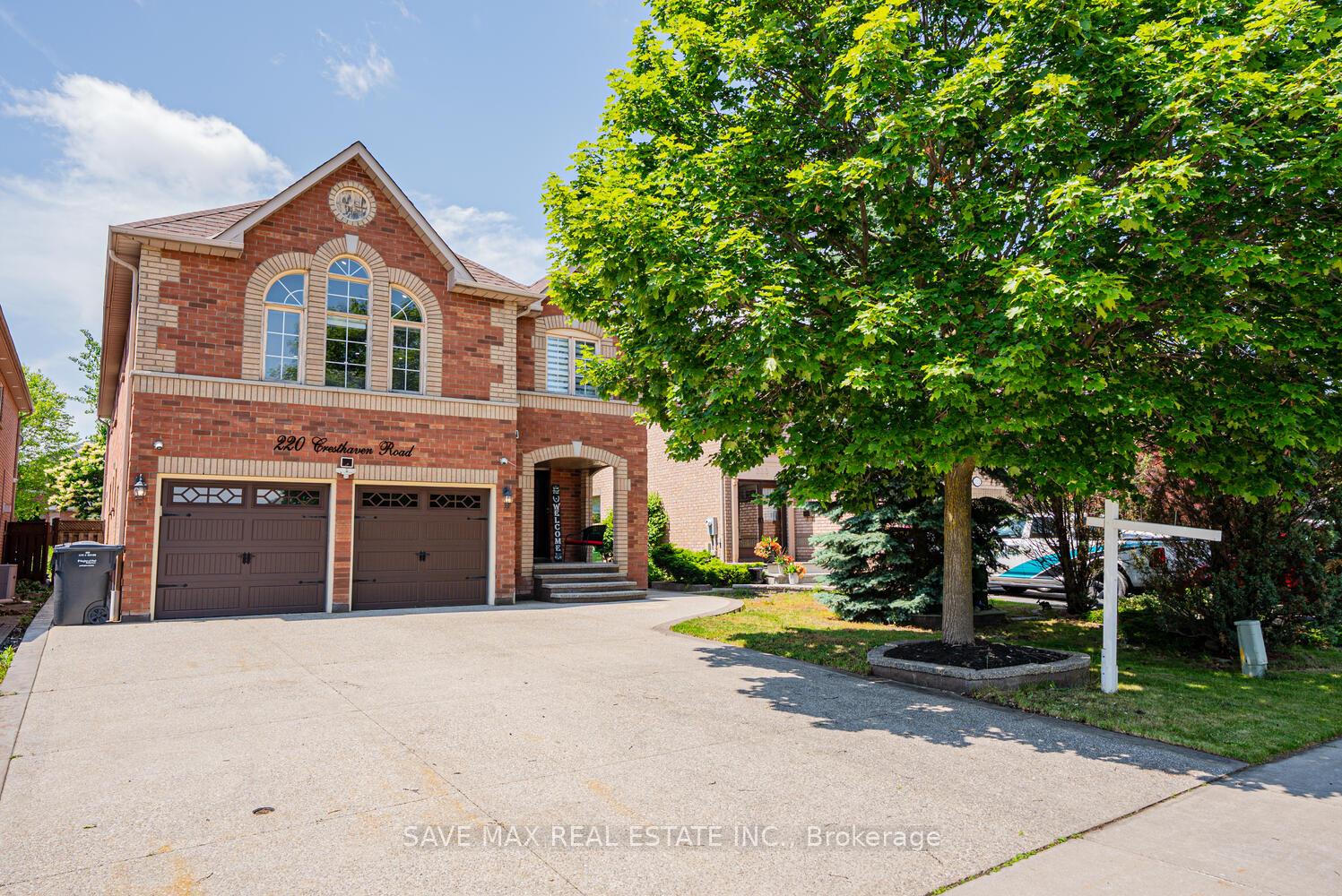 Front of 220 Cresthaven Road