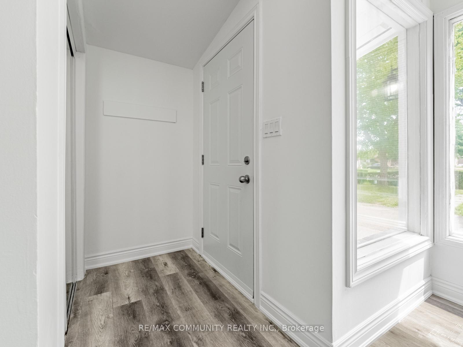 Photo 7 of 5 Langwith Court, Brampton, Brampton South — HOMEH