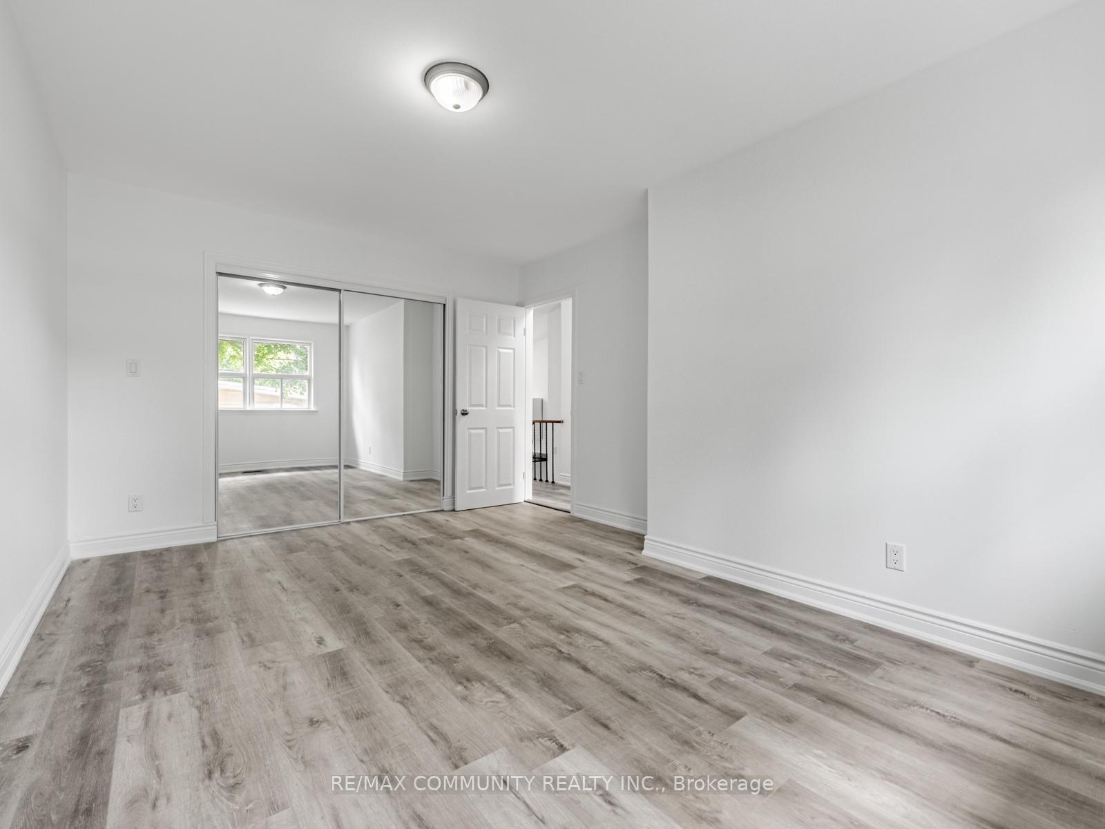 Photo 10 of 5 Langwith Court, Brampton, Brampton South — HOMEH