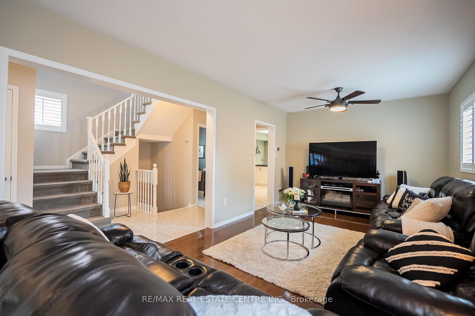 Photo 31 of 45 Culture Crescent, Brampton, Fletcher's Creek Village — HOMEH