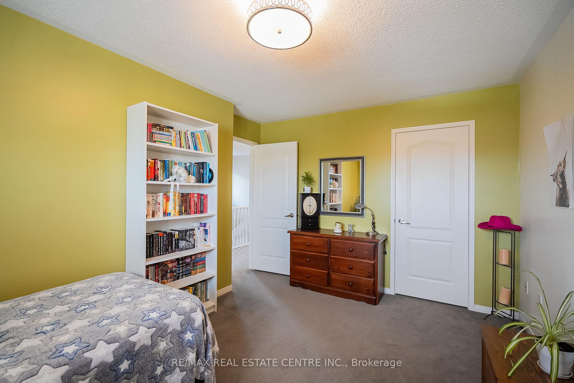 Photo 11 of 45 Culture Crescent, Brampton, Fletcher's Creek Village — HOMEH
