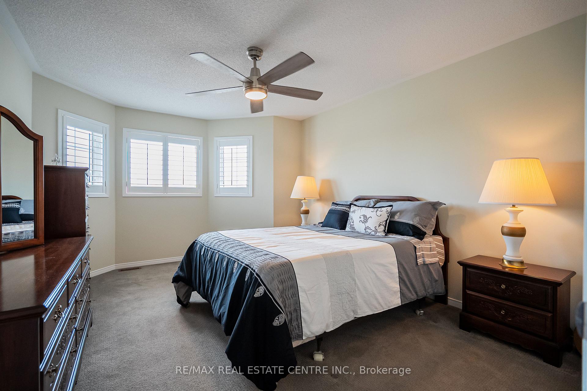 Photo 13 of 45 Culture Crescent, Brampton, Fletcher's Creek Village — HOMEH