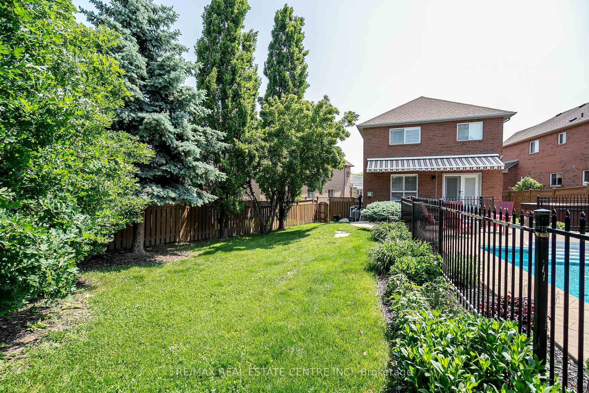 Photo 28 of 45 Culture Crescent, Brampton, Fletcher's Creek Village — HOMEH
