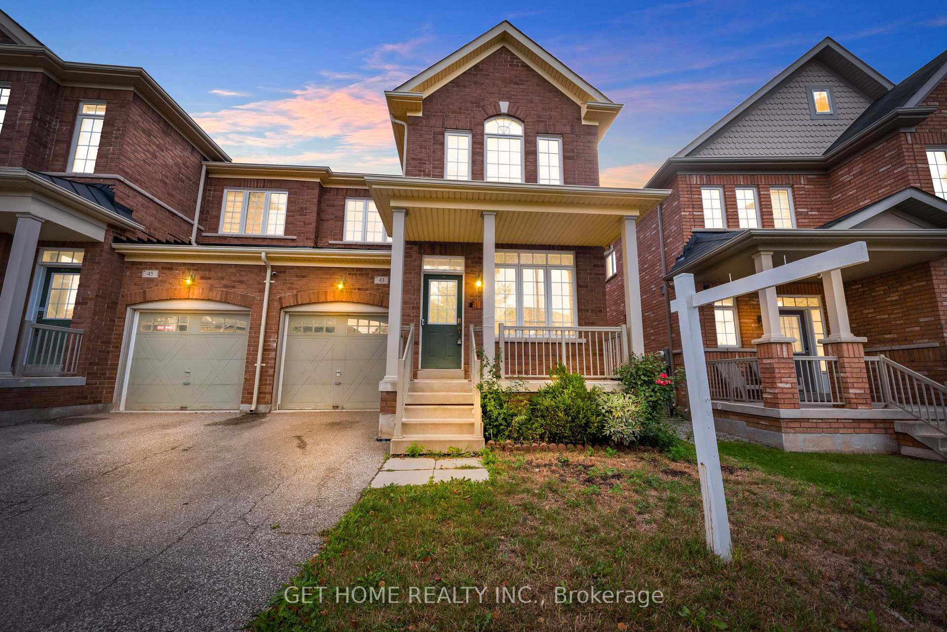 Photo 1 of 43 Baby Pointe Trail, Brampton, Northwest Brampton — HOMEH