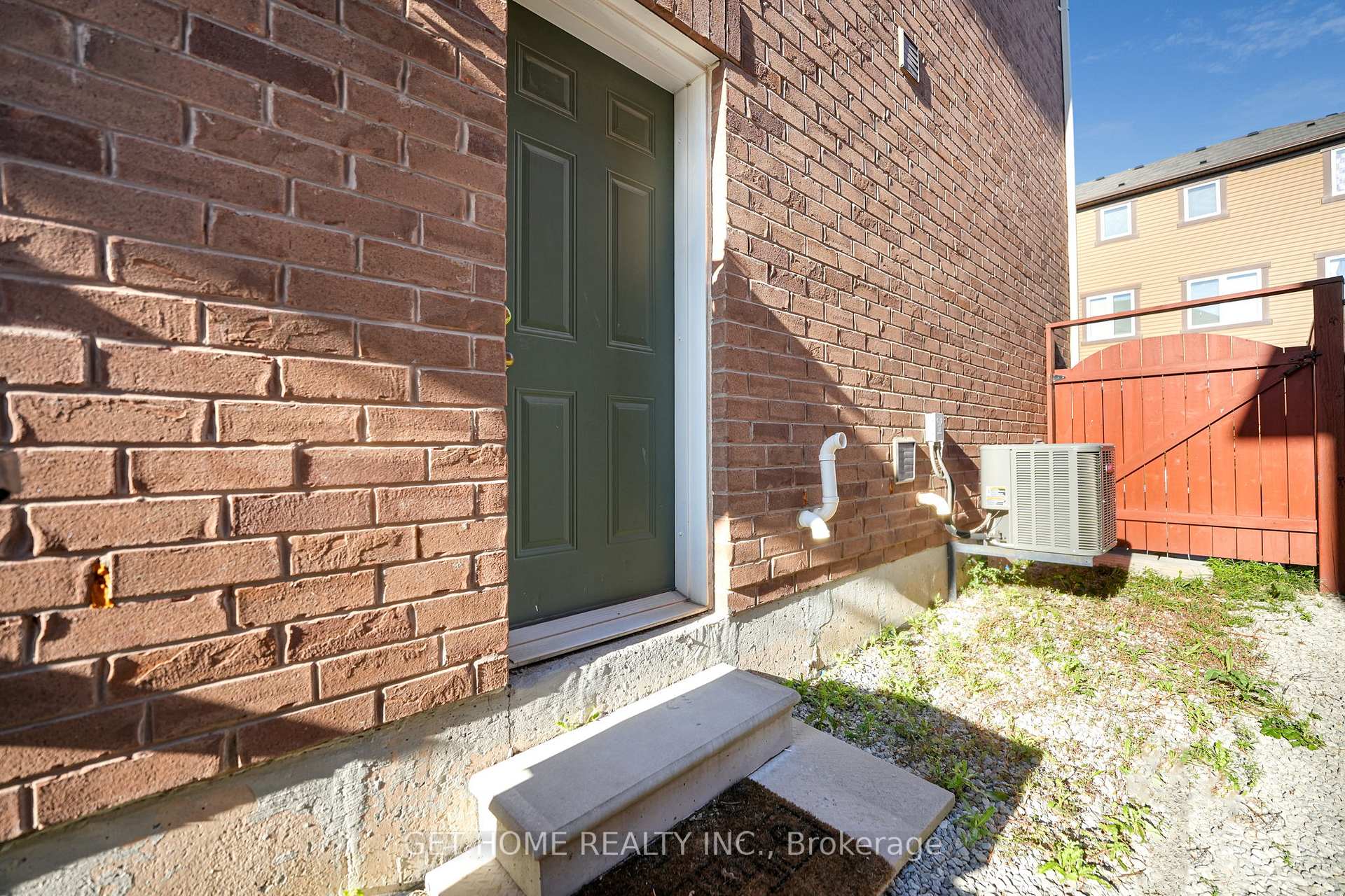 Photo 28 of 43 Baby Pointe Trail, Brampton, Northwest Brampton — HOMEH