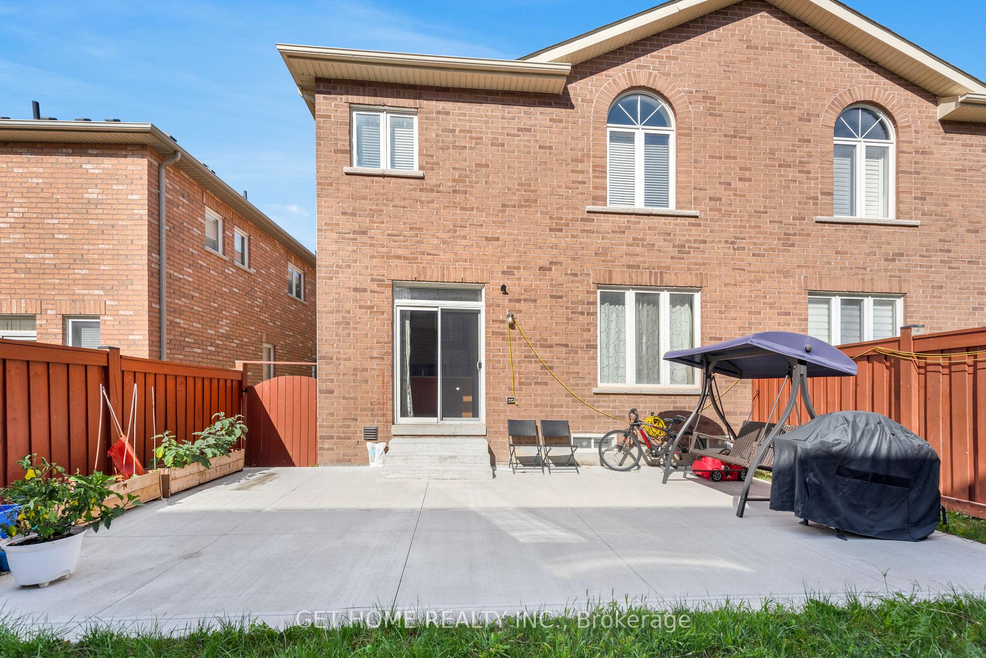 Photo 39 of 43 Baby Pointe Trail, Brampton, Northwest Brampton — HOMEH