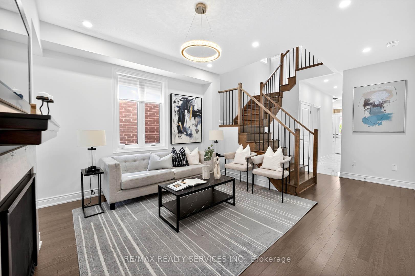 Photo 8 of 14 Workgreen Park Way, Brampton, Bram West — HOMEH