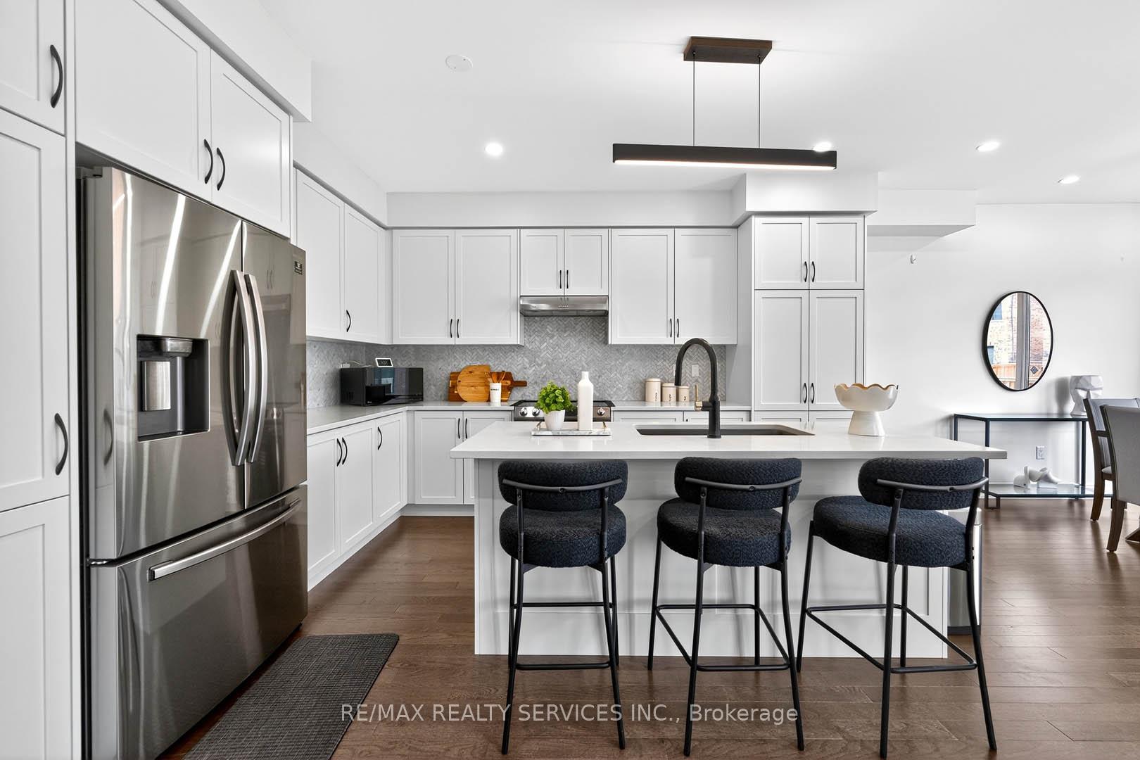 Photo 11 of 14 Workgreen Park Way, Brampton, Bram West — HOMEH