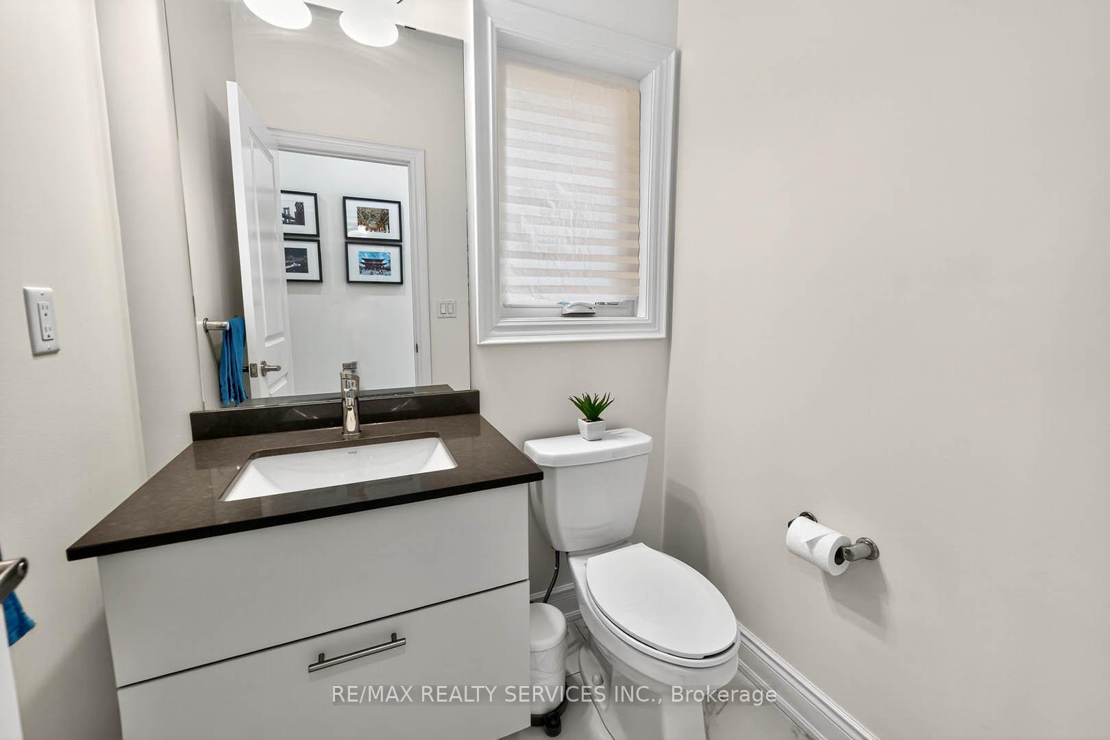 Photo 20 of 14 Workgreen Park Way, Brampton, Bram West — HOMEH