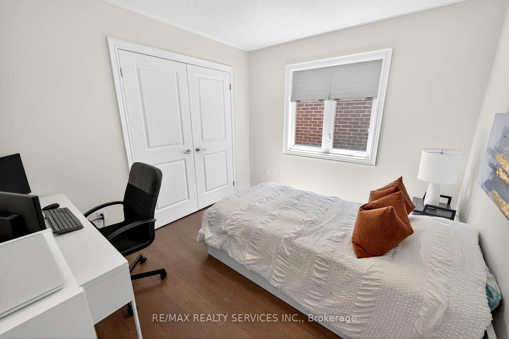 Photo 33 of 14 Workgreen Park Way, Brampton, Bram West — HOMEH