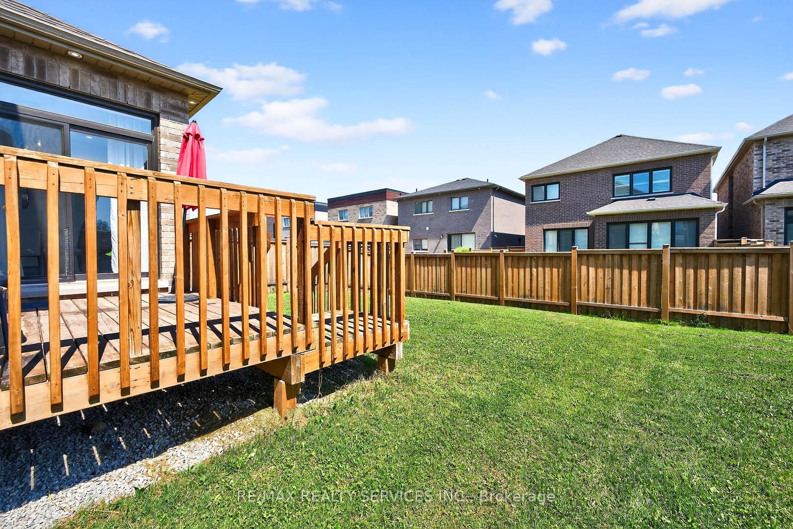 Photo 37 of 14 Workgreen Park Way, Brampton, Bram West — HOMEH