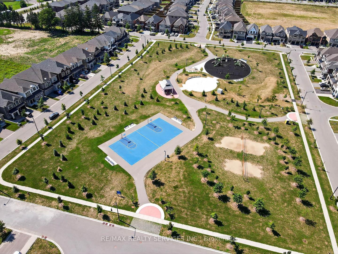 Photo 41 of 14 Workgreen Park Way, Brampton, Bram West — HOMEH