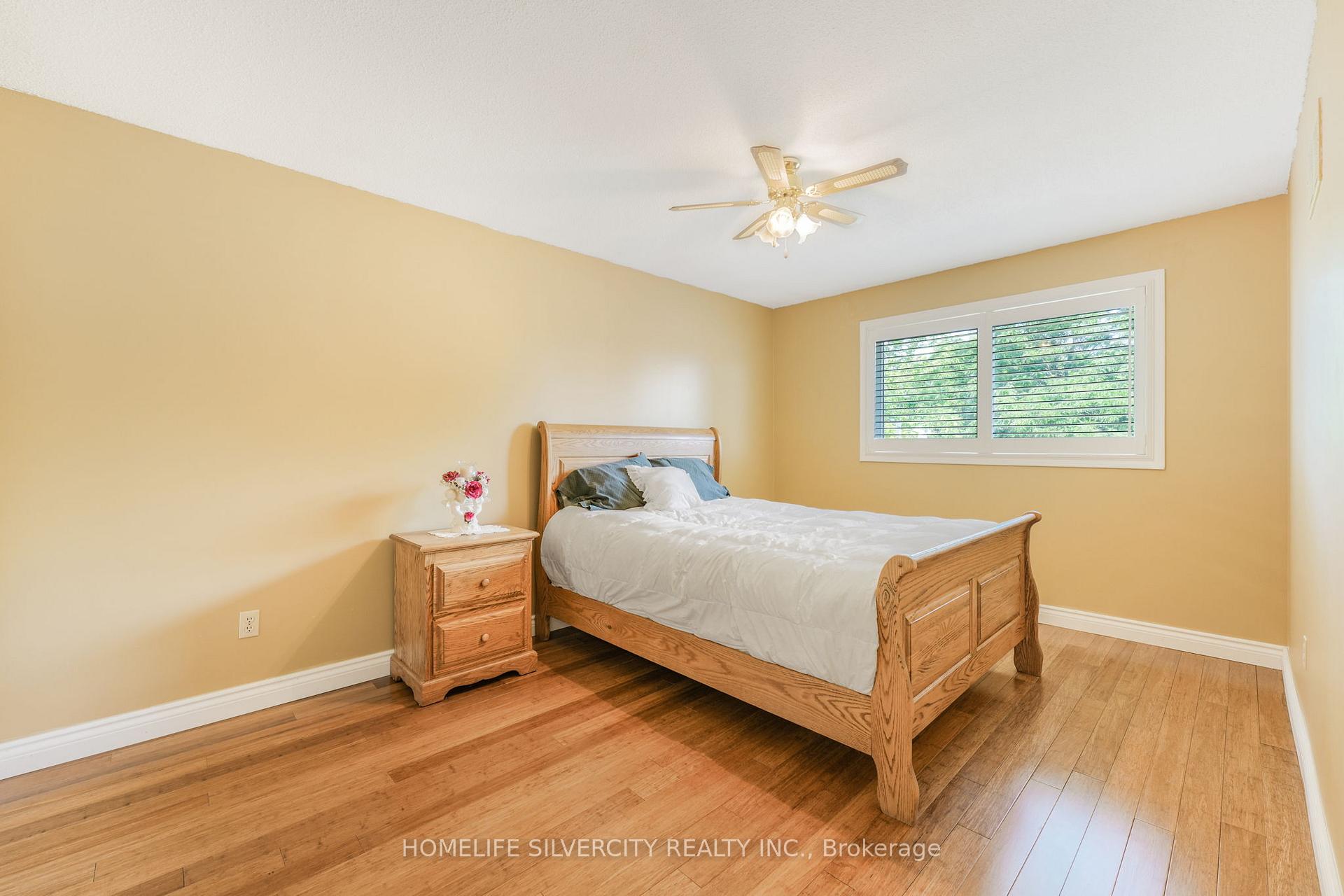 Photo 26 of 16 Pacific Lane, Brampton, Northgate — HOMEH