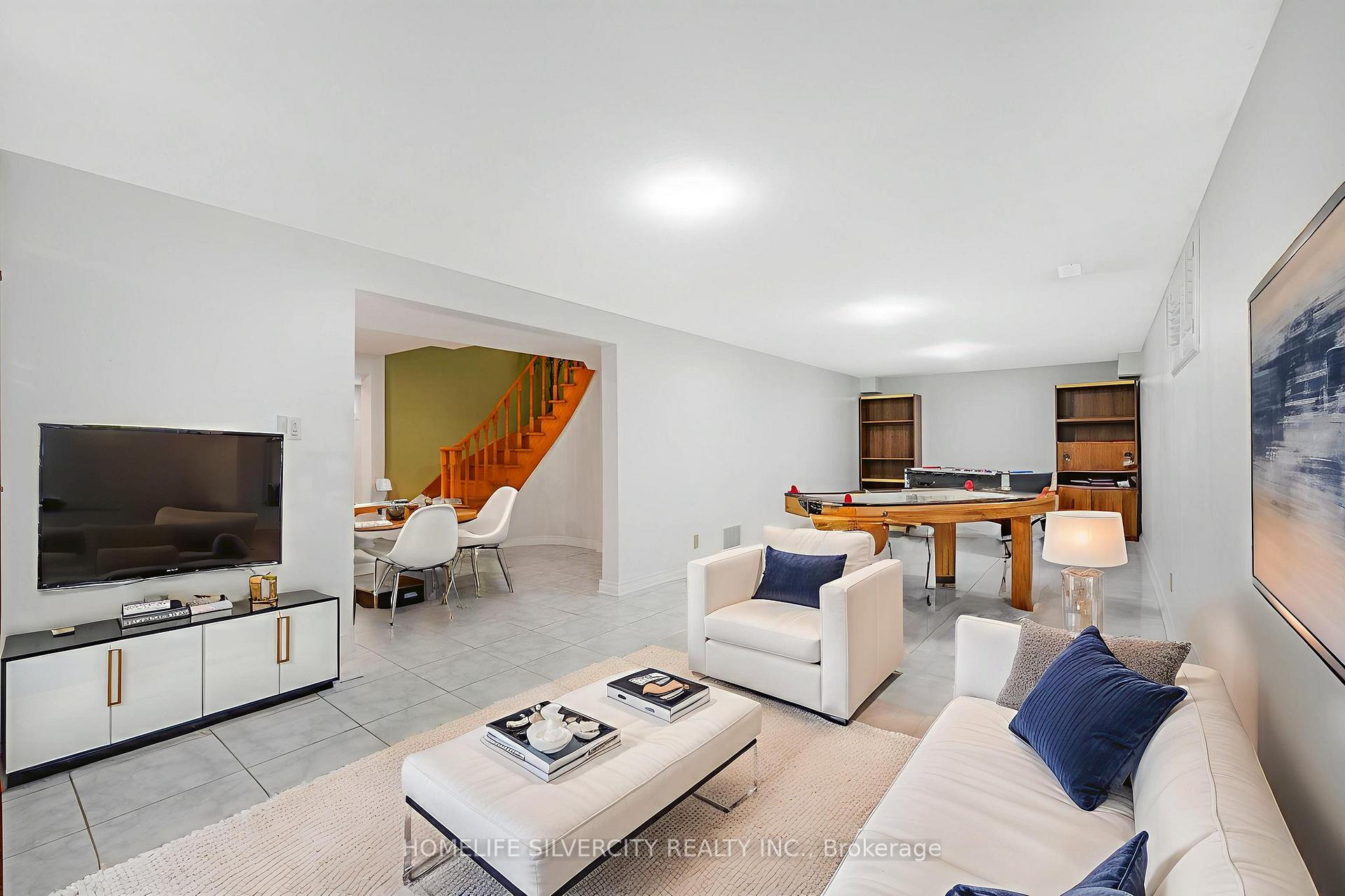 Photo 29 of 16 Pacific Lane, Brampton, Northgate — HOMEH