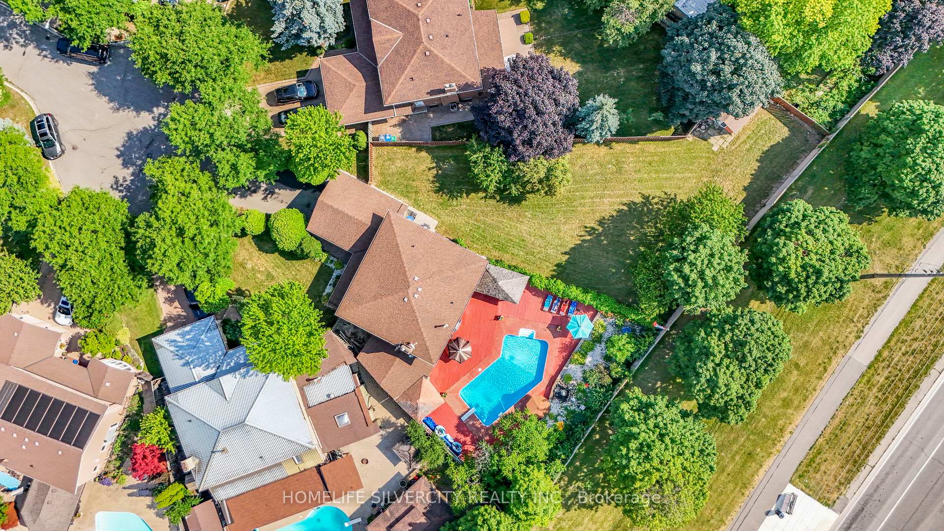 Photo 27 of 16 Pacific Lane, Brampton, Northgate — HOMEH