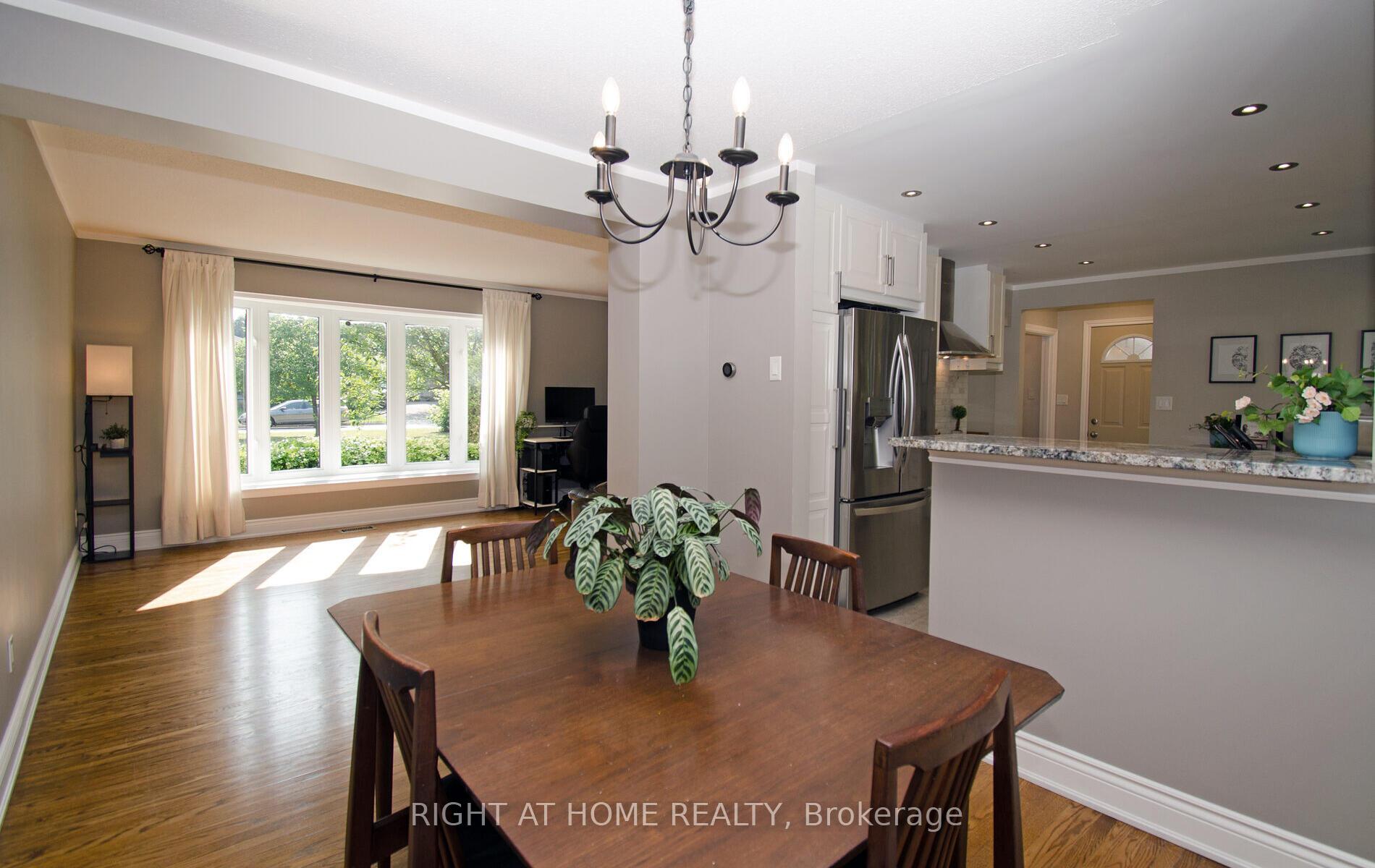 Photo 9 of 164 McMurchy Avenue S, Brampton, Brampton South — HOMEH
