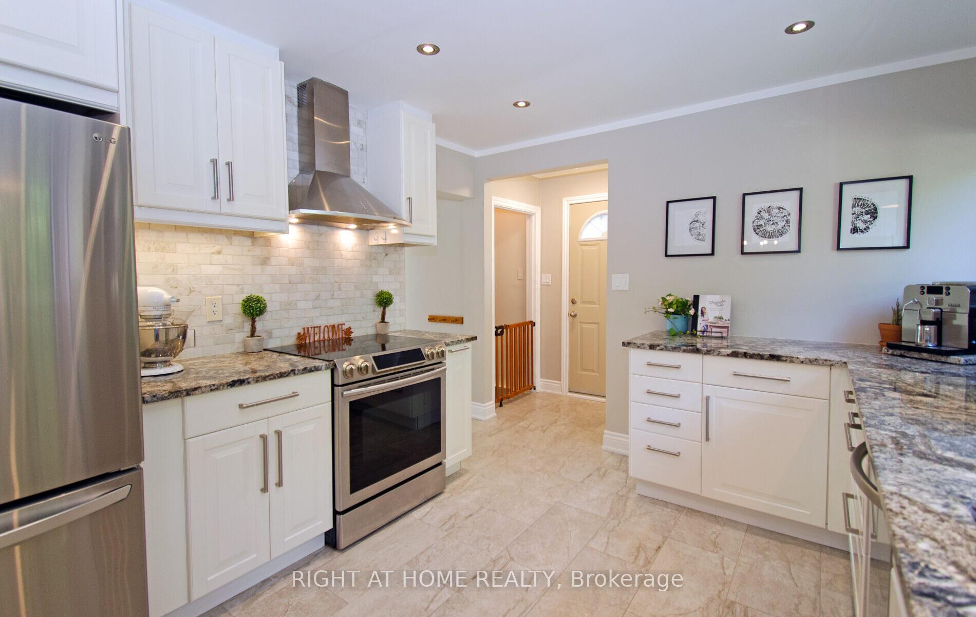 Photo 14 of 164 McMurchy Avenue S, Brampton, Brampton South — HOMEH