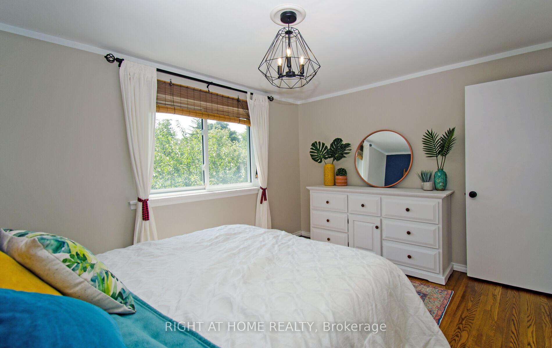 Photo 18 of 164 McMurchy Avenue S, Brampton, Brampton South — HOMEH
