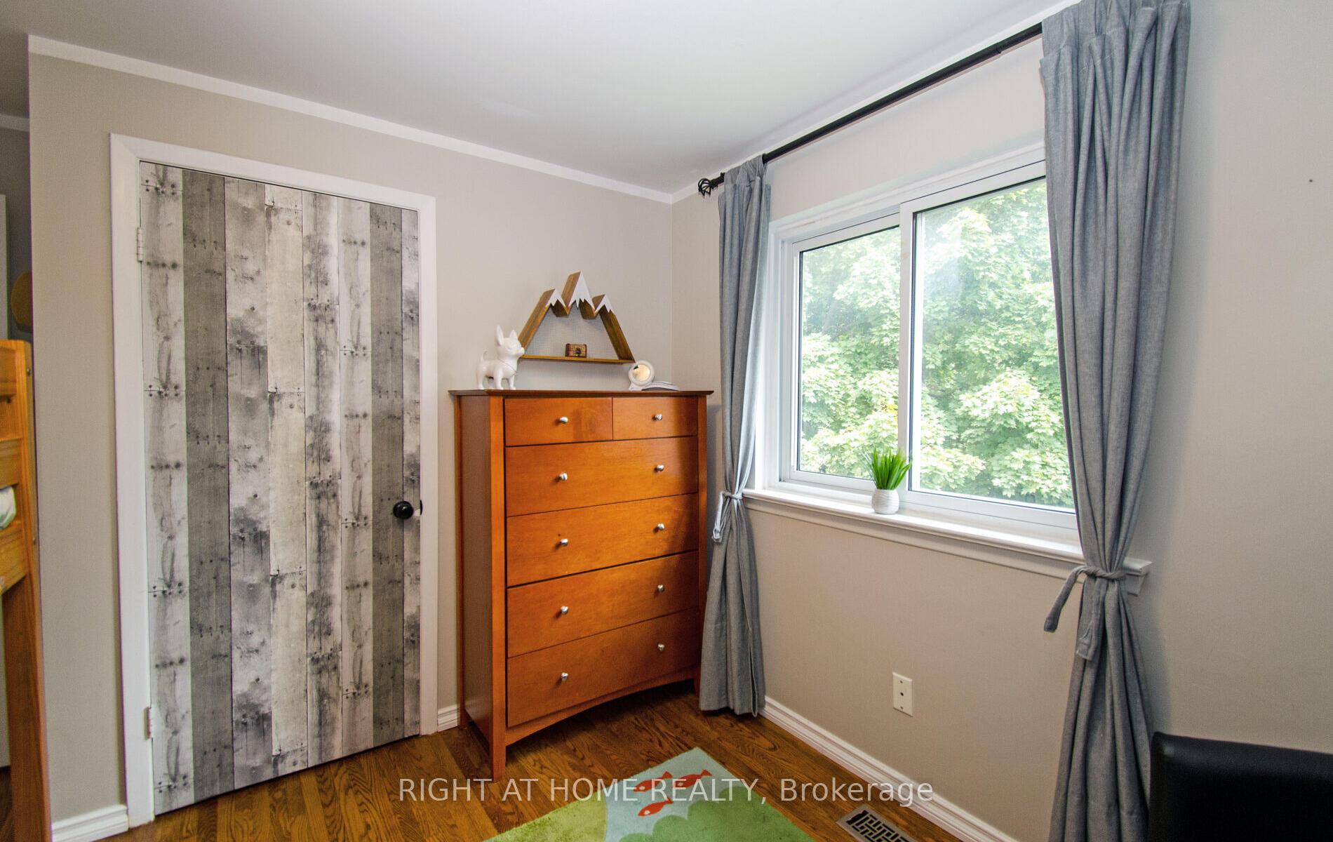 Photo 20 of 164 McMurchy Avenue S, Brampton, Brampton South — HOMEH