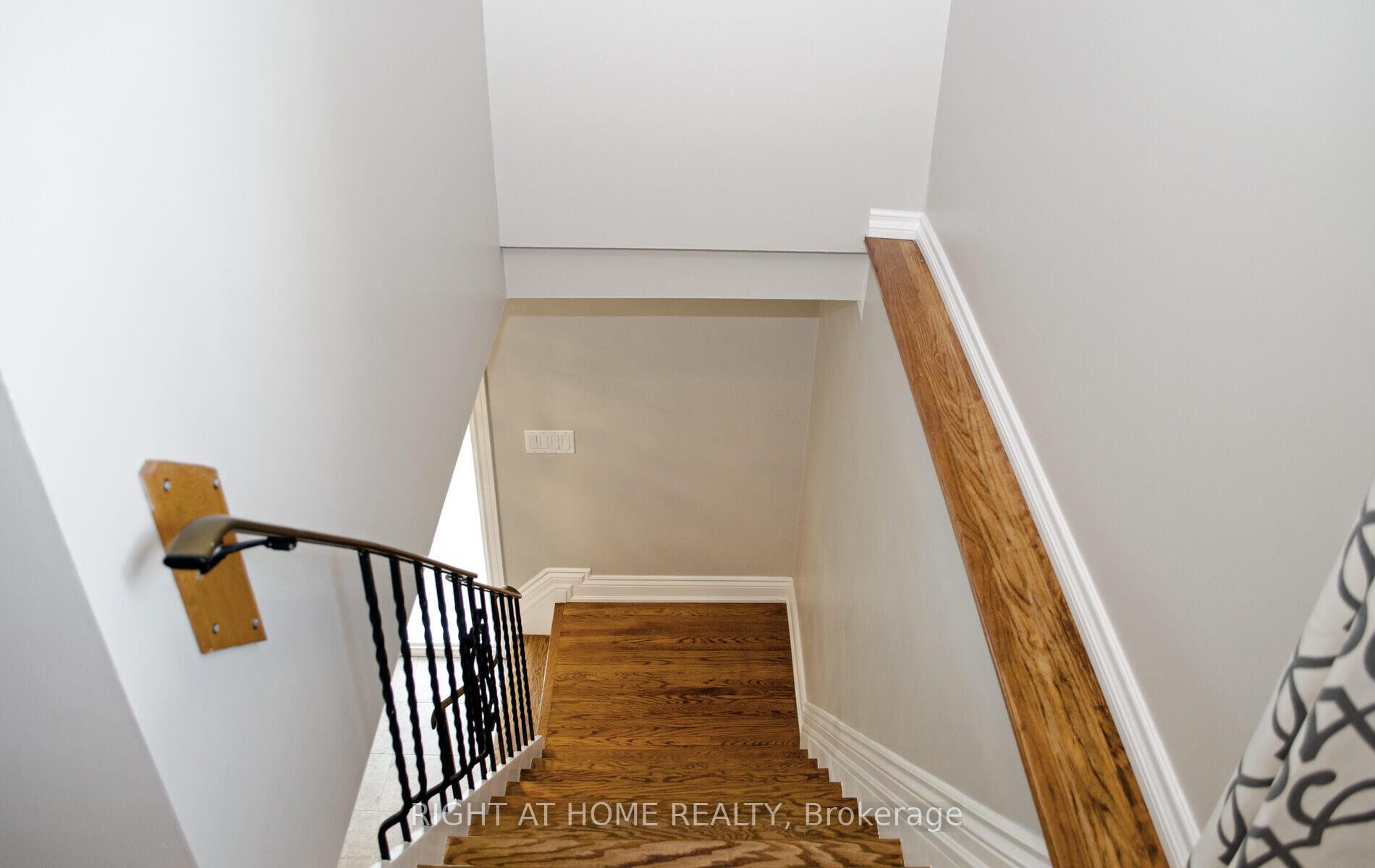 Photo 30 of 164 McMurchy Avenue S, Brampton, Brampton South — HOMEH