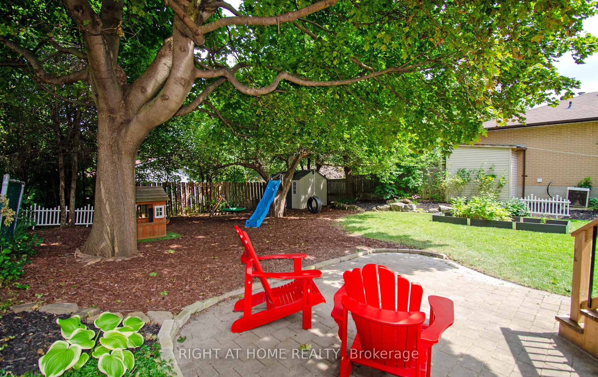 Photo 46 of 164 McMurchy Avenue S, Brampton, Brampton South — HOMEH