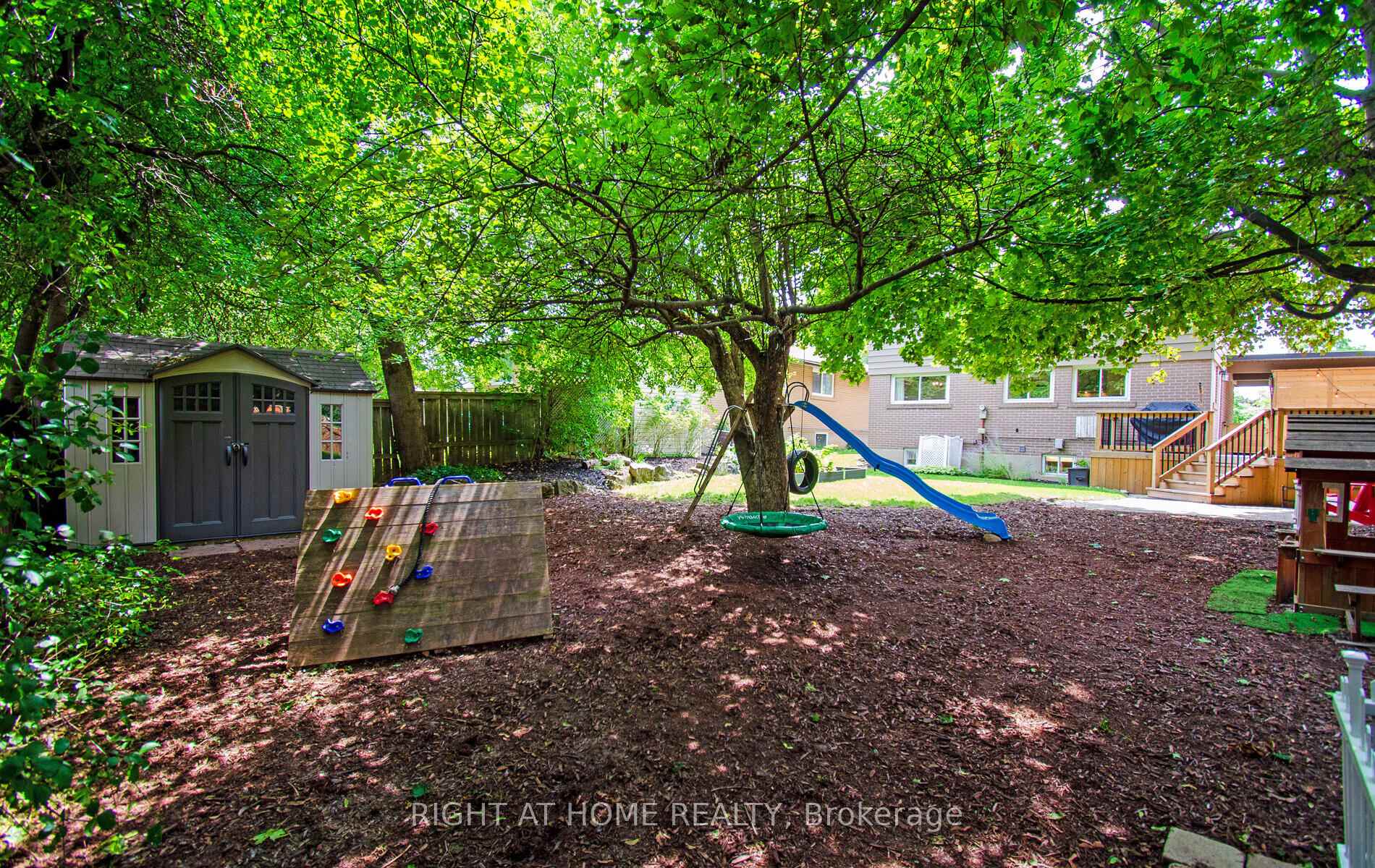 Photo 48 of 164 McMurchy Avenue S, Brampton, Brampton South — HOMEH