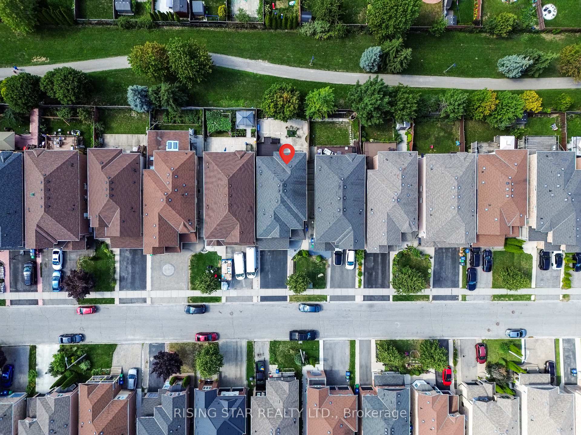 Photo 4 of 132 Luella Crescent, Brampton, Fletcher's Meadow — HOMEH