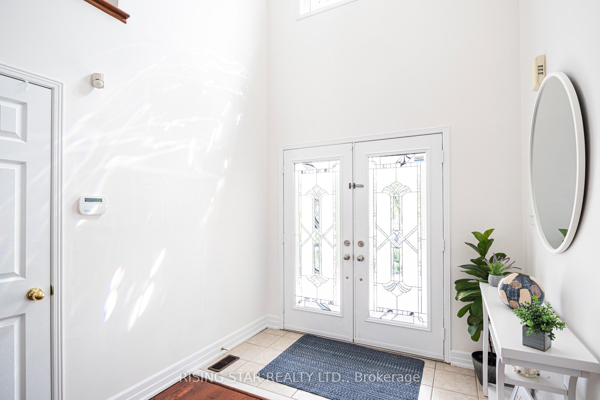 Photo 7 of 132 Luella Crescent, Brampton, Fletcher's Meadow — HOMEH