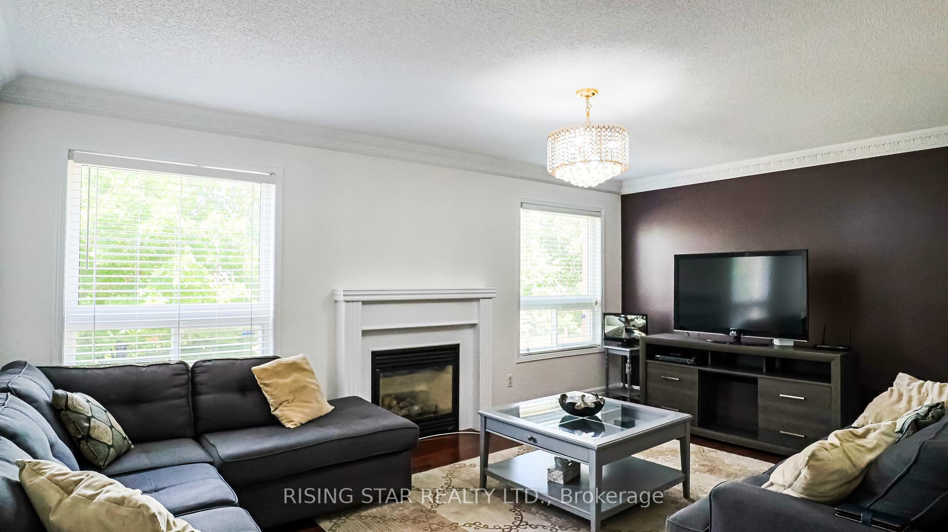Photo 13 of 132 Luella Crescent, Brampton, Fletcher's Meadow — HOMEH